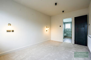 Photo 26- click for photo gallery